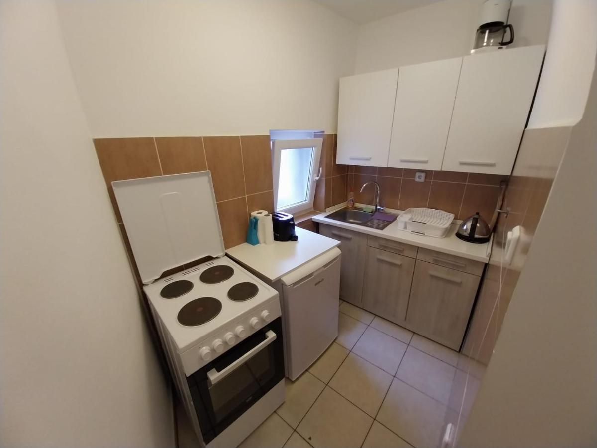 Apartmani Jadran Малий Лошинь Екстер'єр фото