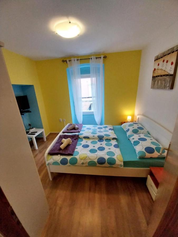 Apartmani Jadran Малий Лошинь Екстер'єр фото